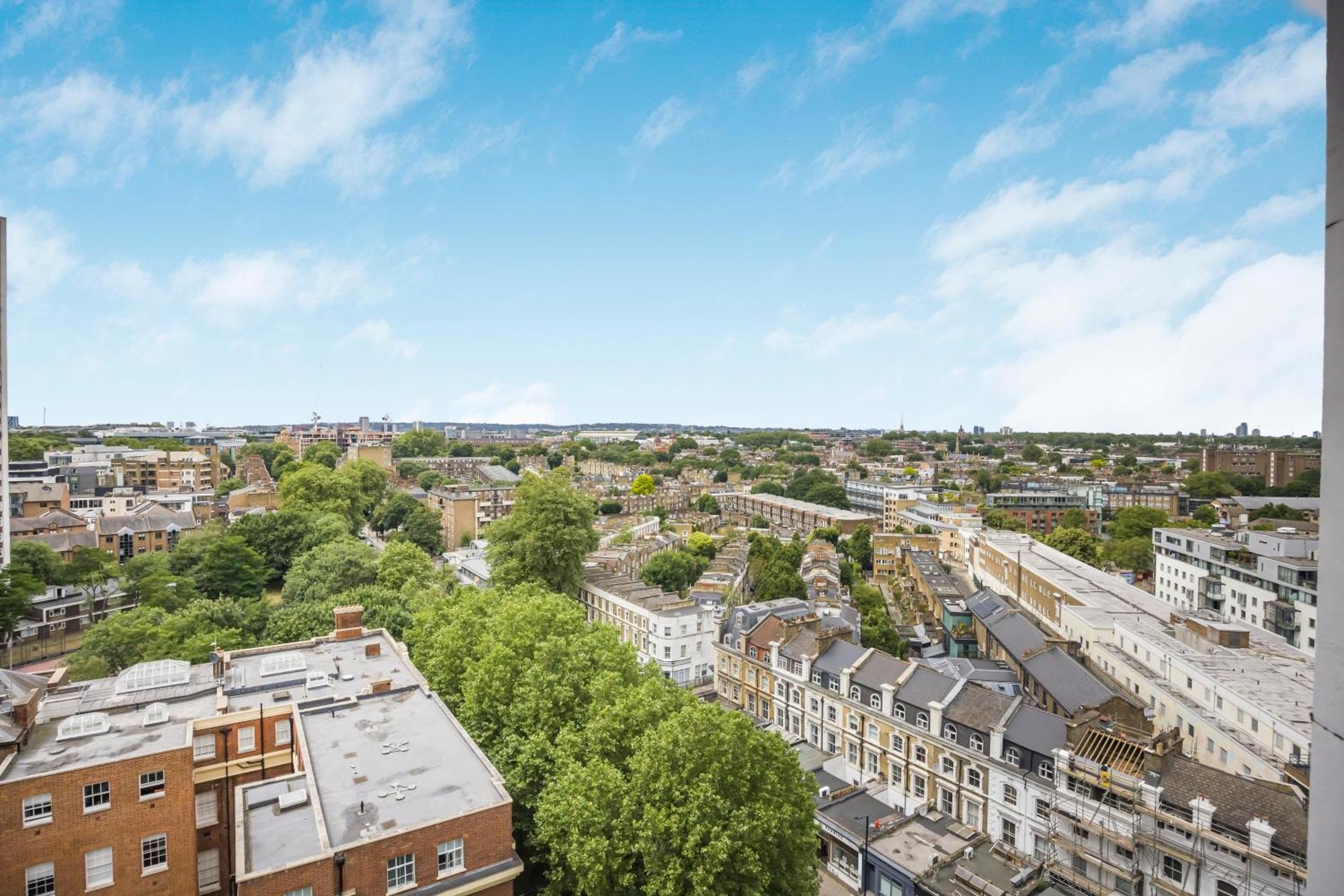 4-Bed Flat With Stunning Views Apartment London Exterior photo